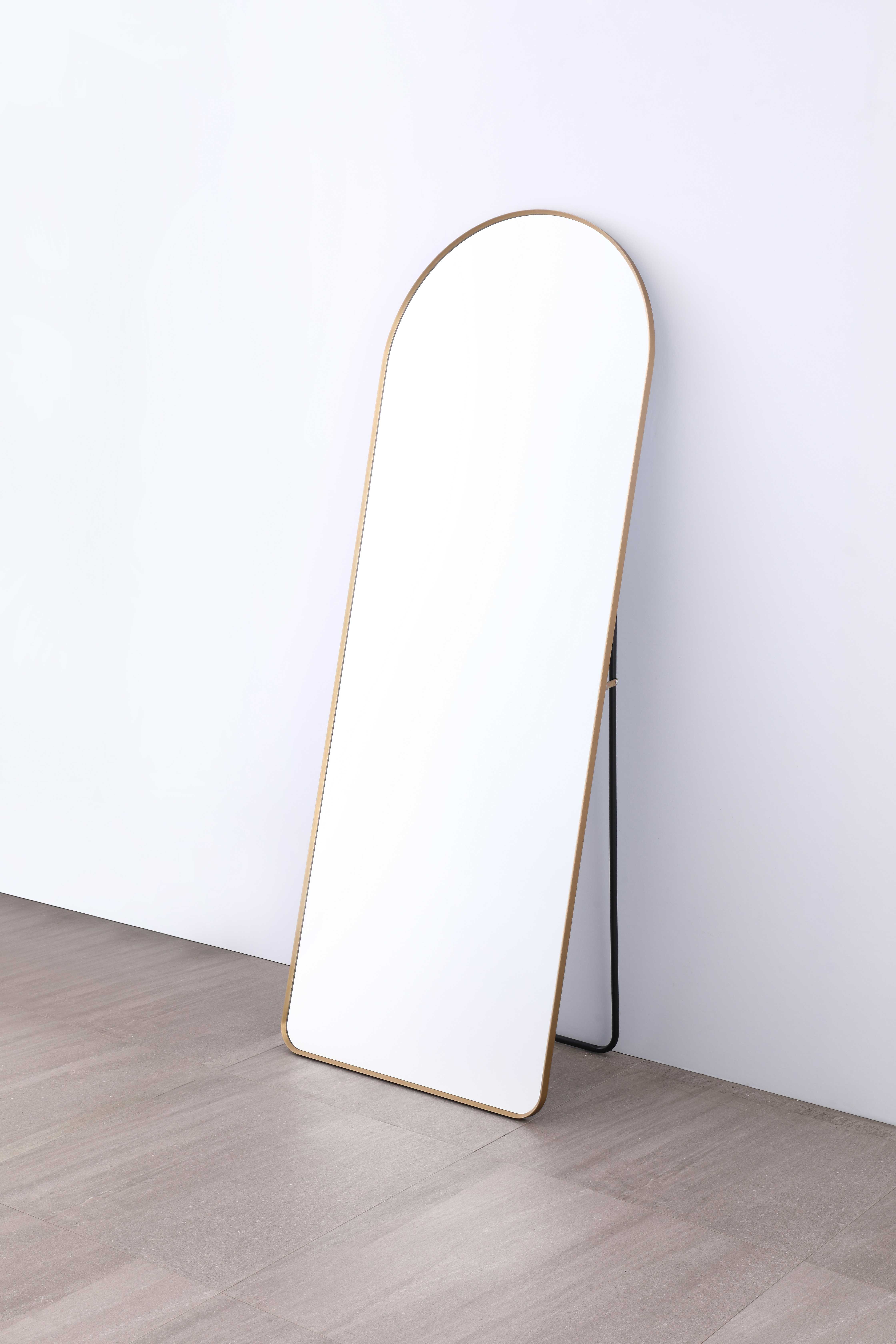 Eco-Friendly Aluminum Full-Length Mirror 2004FA-01GD - Dimmable LED - 3000K-6000K