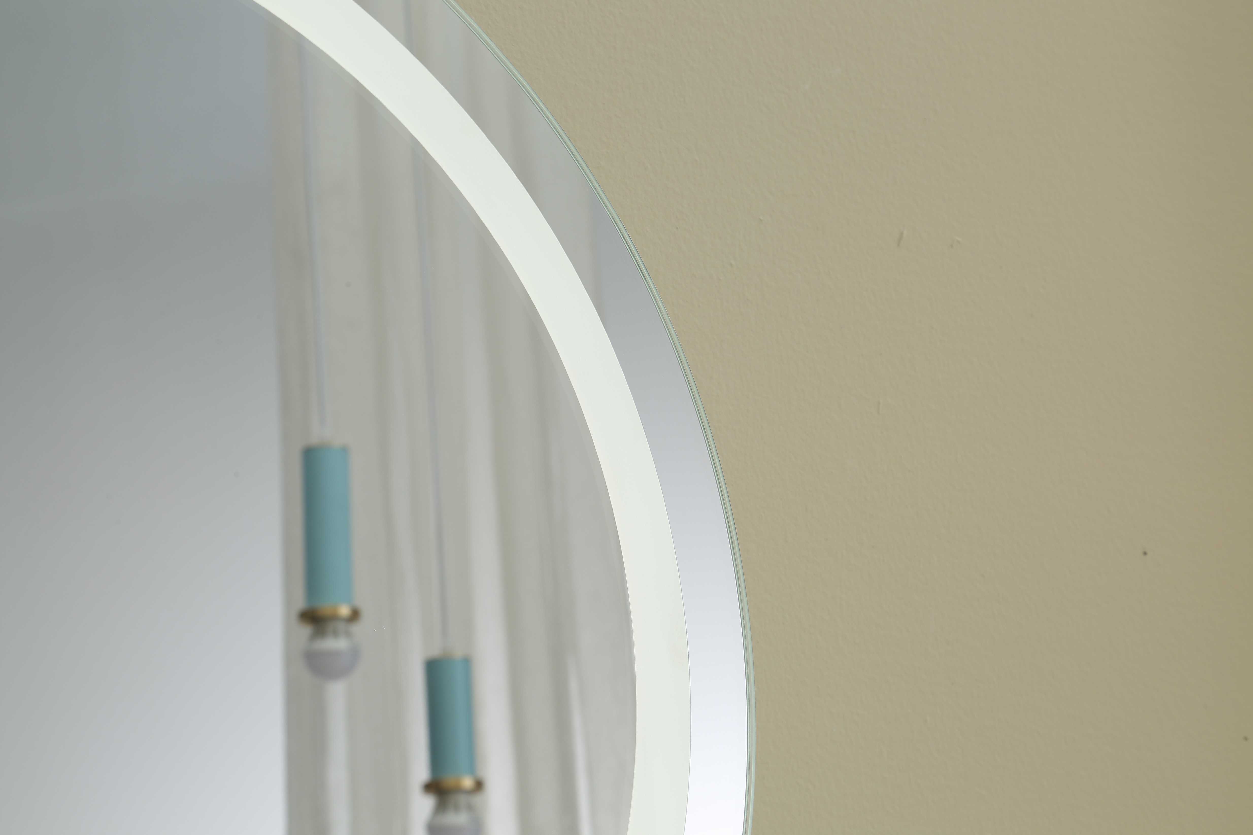 Custom Round Aluminum Makeup Mirror, YL1001-01 - Dimmable LED Lights